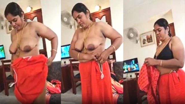 South Aunty BigAss Changing Saree Secretly Captured